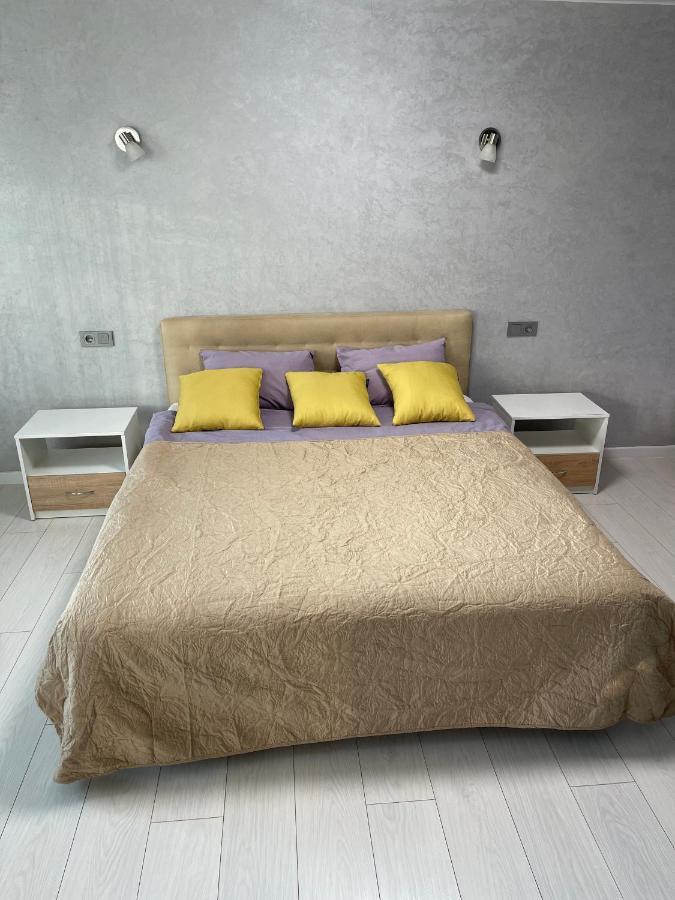 Apartcenter Апартаменты Lux В Центре Ярослава Мудрого Krivoy Rog Bagian luar foto